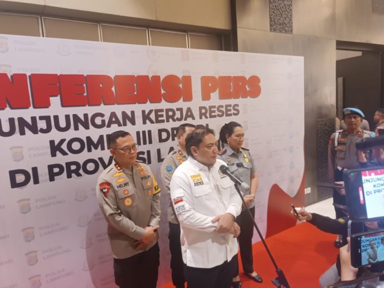 Kapolda Lampung Irjen Helmy Santika Mendapat Apresiasi Tinggi dari Komisi III DPR RI atas Komitmen Penegakan Hukum yang Cepat dan Adil