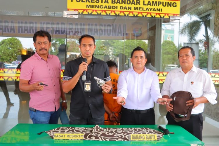 Pelaku Pencurian Berbersenjata Ditangkap di Bandar Lampung, Rekan Masih Buron