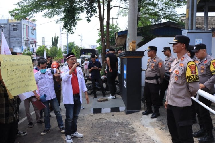 Polres Lampung Utara Amankan Aksi Damai DPC Pospera