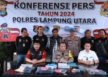 Polres Lampung Utara Tangkap Pelaku Pembakaran Gudang ATK Kantor Pajak Kotabumi dengan Cepat