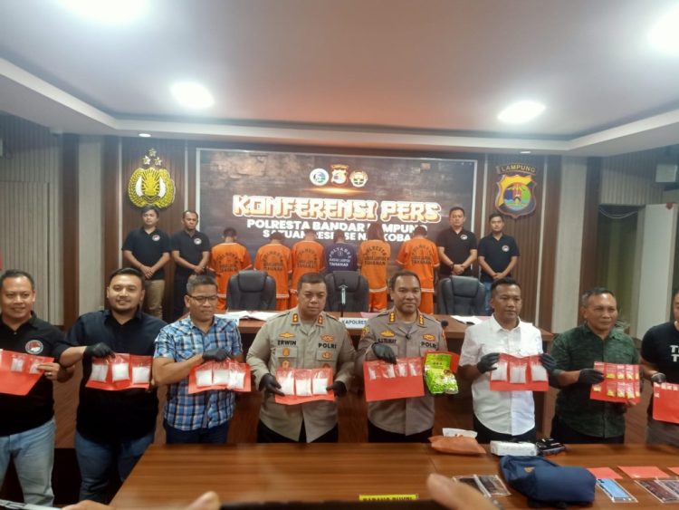 Polresta Bandar Lampung Tangkap 6 Pengedar Narkoba, Sita 2,2 Kg Sabu dan 100 Butir Ekstasi