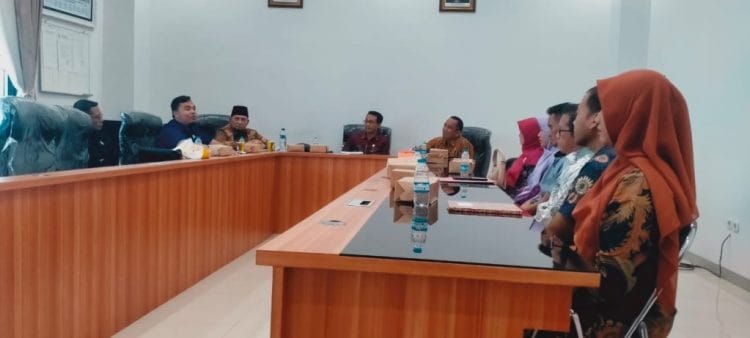 Dugaan Perselingkuhan Oknum Guru Berakhir Damai di Komisi IV DPRD Pringsewu
