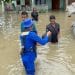 Polairud Polda Lampung dan Polres Lampung Selatan Evakuasi Warga Terdampak Banjir