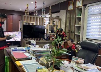 Tim Penyidik Kejaksaan Negeri Pringsewu Lakukan Penggeledahan di Dua Lokasi Terkait Kasus Korupsi Dana Hibah LPTQ
