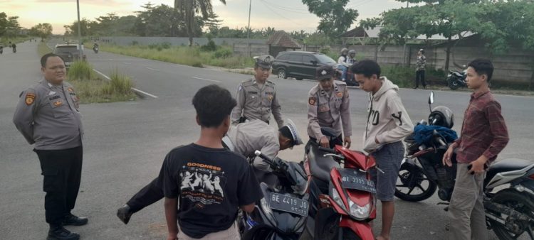 Polisi Intensifkan Patroli Ramadan, Cegah Balap Liar di Jl. Endro Suratmin
