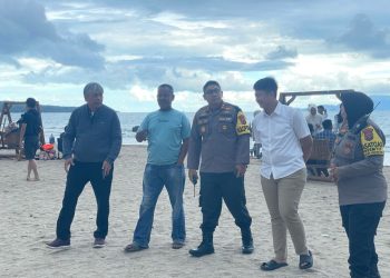 Polisi Pantau Keamanan di Wisata Pesisir Pantai Kalianda untuk Liburan Lebaran 2025