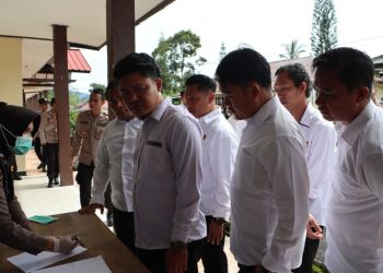 Komitmen Tanpa Celah, Polres Lampung Barat Gelar Tes Urine Mendadak—Seluruh Personel Lulus Bersih