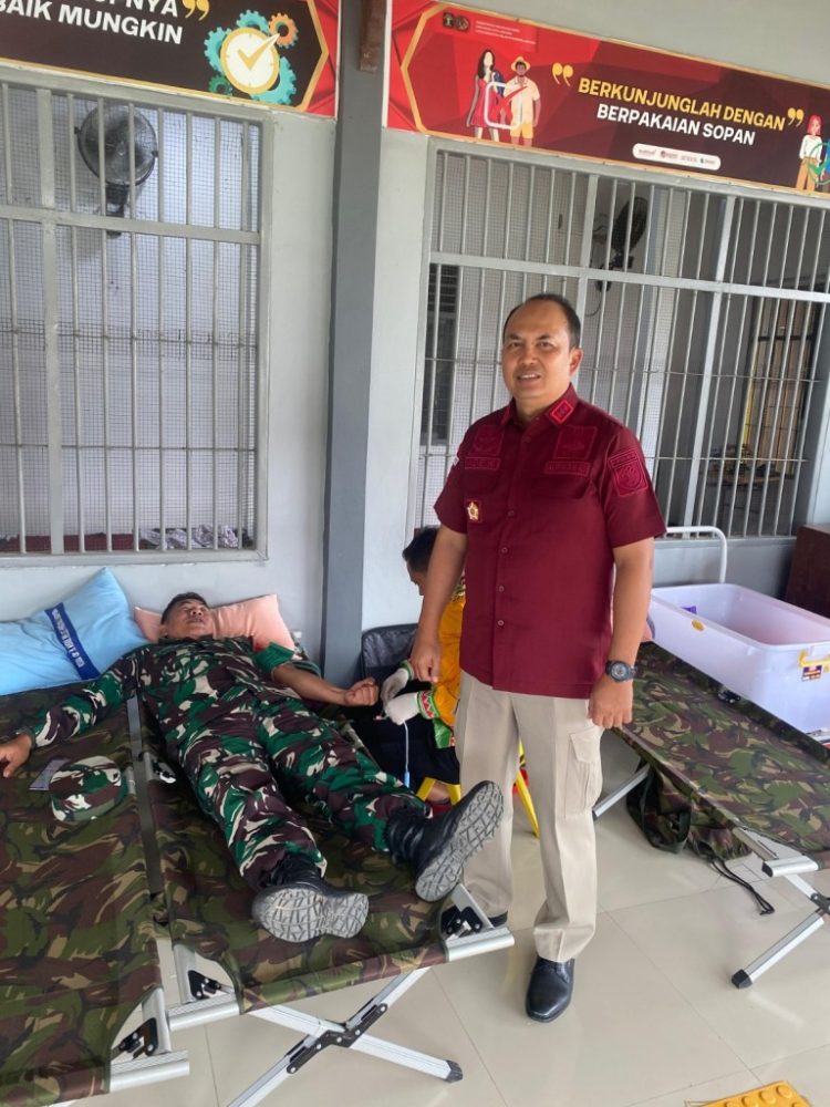 Lapas Narkotika Kelas IIA Bandar Lampung Gelar Donor Darah Bersama Kodim 0421 Lamsel dalam Rangka Hari Bakti Pemasyarakatan ke-61