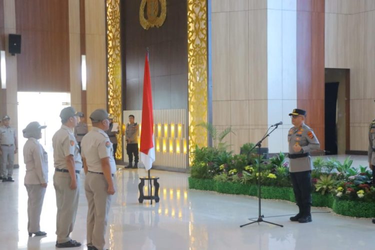 Kapolda Lampung Pimpin Upacara Kenaikan Pangkat PNS Polri: Momen Pengakuan dan Tanggung Jawab Baru