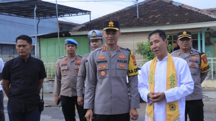 Kapolres Metro Terjun Langsung Cek Pengamanan Perayaan Waisak di Vihara Budha Darma Diva