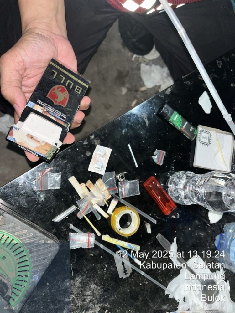 Operasi Pekat Krakatau 2025: Pemuda Diamankan di Pantai Merak Belantung, Diduga Terlibat Narkoba