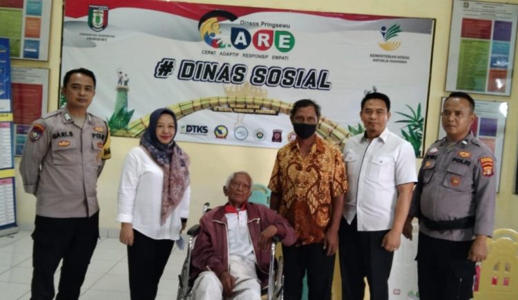 Pria Asal Lampung Tengah Ditemukan Linglung di Pringsewu, Dinas Sosial Ambil Langkah Cepat