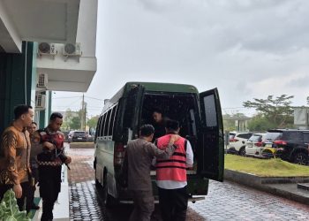 Kejari Pringsewu Laksanakan Tahap 2 Perkara Tipikor Penyimpangan Dana Hibah LPTQ, Sekda Pringsewu Jadi Tersangka