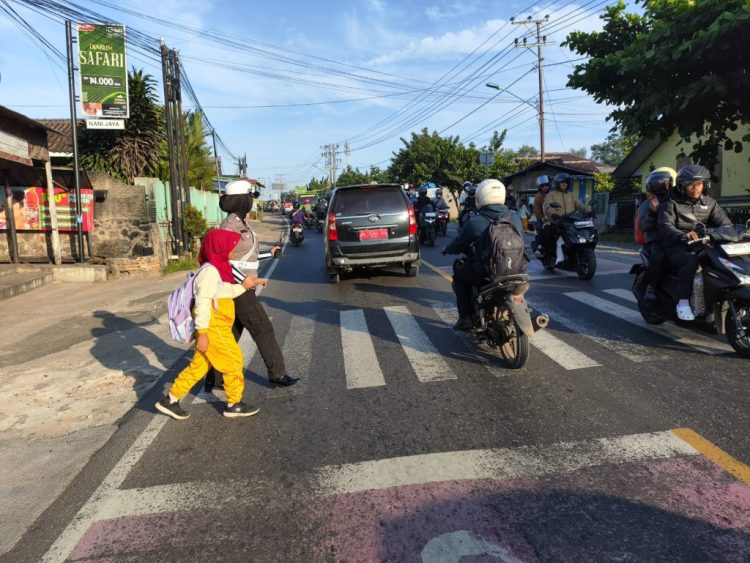 Polres Pesawaran Gelar Pam Rawan Pagi, Jaga Ketertiban di Titik Rawan Lalu Lintas