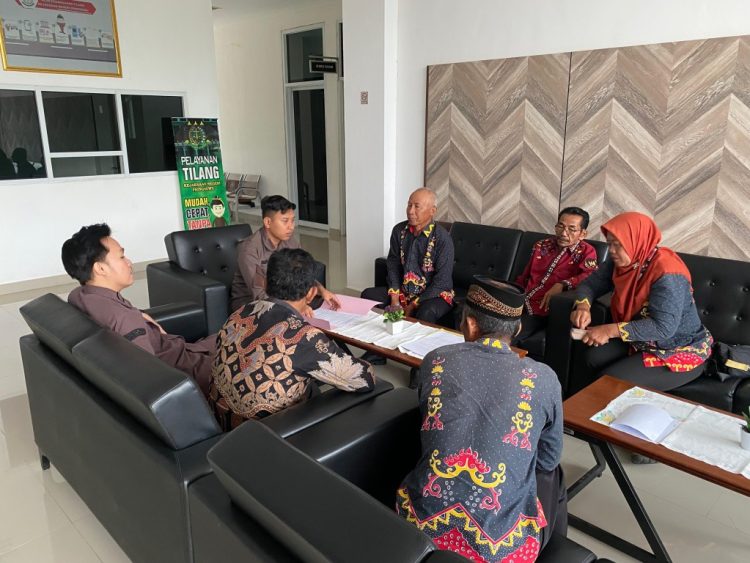 Kejari Pringsewu Sita Dana Titipan dari 13 Kepala Pekon Terkait Kasus Bimtek 2024