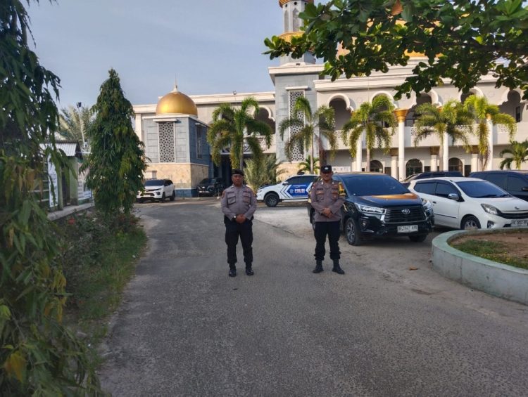 Polsek Gedong Tataan Amankan Sholat Idul Adha dan Lalu Lintas Jalinbar, Wujudkan Ibadah yang Khusyuk dan Jalanan Lancar