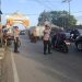 Polsek Gedong Tataan Hadir Pagi-Pagi Kawal Arus Lalin di Titik Rawan Jalinbar Pesawaran