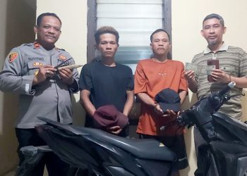 Polsek Palas Tangkap Dua Residivis Curanmor di Kebun Jagung, Barang Bukti Sajam dan Kunci T Diamankan