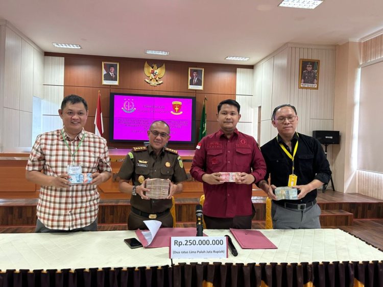 Tersangka Kasus CT Scan RSUD Batin Mangunang Serahkan Rp250 Juta, Kejari Tanggamus Apresiasi Itikad Baik