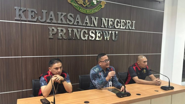 Kejari Pringsewu Bongkar Dugaan Korupsi Bimtek: Dua Tersangka Ditahan, Kerugian Capai Rp1 Miliar