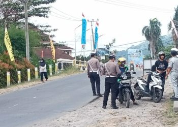 Razia Gabungan di Jalur Wisata Hanura, 23 Kendaraan Terjaring Operasi Patuh Krakatau 2025