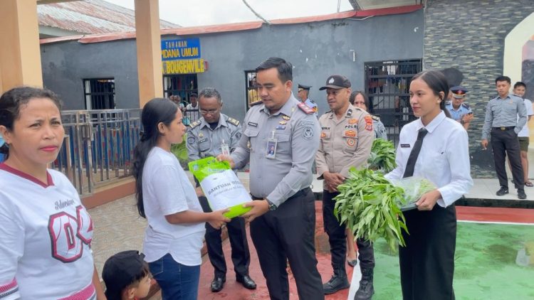 Rutan Ambon Sentuh Hati Keluarga WBP, Salurkan Bantuan dari Kebun Pembinaan