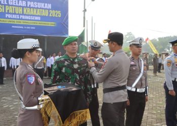 Kapolres Pringsewu Tegaskan Pentingnya Tertib Berlalu Lintas saat Apel Operasi Patuh Krakatau 2025