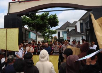 Aliansi Pemuda Tanggamus Desak Kejari Usut Dugaan Aliran Dana Korupsi ke Eks Wabup Syafe’i