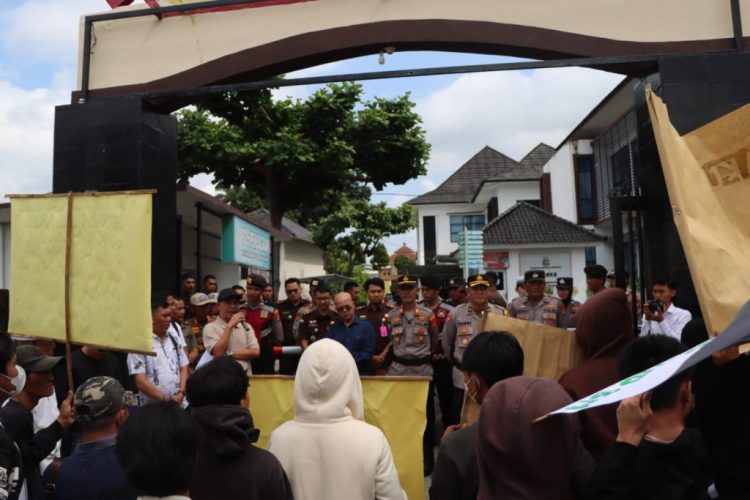 Aliansi Pemuda Tanggamus Desak Kejari Usut Dugaan Aliran Dana Korupsi ke Eks Wabup Syafe’i