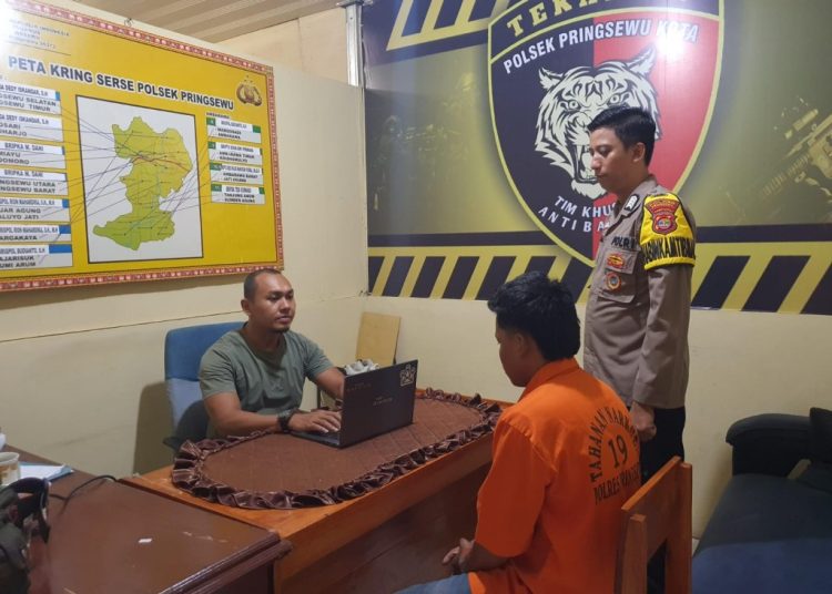Polsek Pringsewu Bongkar Jaringan Penipuan Online Jual Beli Mobil, Satu Pelaku Residivis Ditangkap