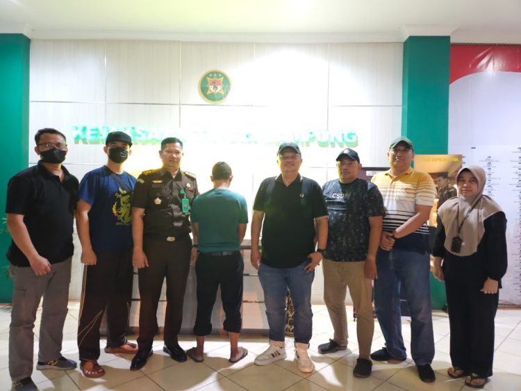 Tim Gabungan Kejaksaan Lampung Berhasil Tangkap Buronan Korupsi Dana PNPM Tanggamus Setelah 10 Tahun Buron