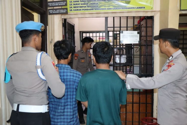 Buronan Pembobol Rumah di Tanggamus Akhirnya Tertangkap! Aksi Nekat Yahdil Imami Berakhir di Tangan Tekab 308 Presisi, Begini Kronologi Lengkapnya!