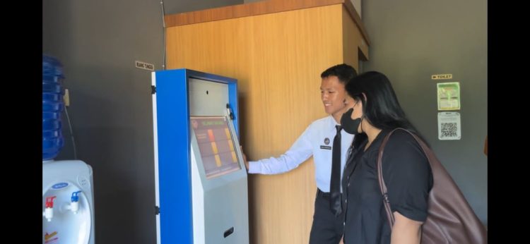 Lapas Dharmasraya Layani Kunjungan Keluarga Warga Binaan dengan Sentuhan Humanis dan Tertib