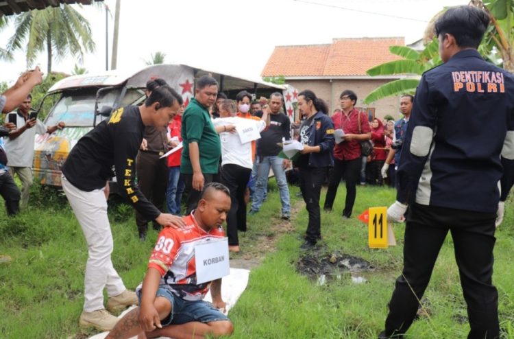 Rekonstruksi Pembunuhan Kakak Ipar di Pringsewu Ungkap 17 Adegan Kunci, Polisi Buka Fakta Baru yang Mengejutkan