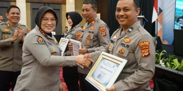 Prestasi Gemilang di Bidang Kehumasan, Polres Lampung Selatan Dominasi Penghargaan Rakernis 2026