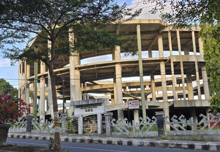 Diduga Mangkrak dan Belum Difungsikan, Gedung Convention Hall Kalianda Dilaporkan ke Kejari