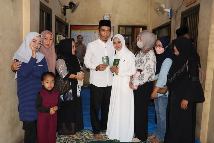 Momen Mengharukan di Polres Pringsewu, Tahanan Narkoba Gelar Akad Nikah Disaksikan Wakapolres